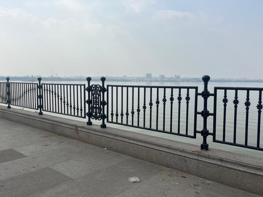 Cast Iron Railing Rustic Cast Iron Decorative Railing – Dwarka Art